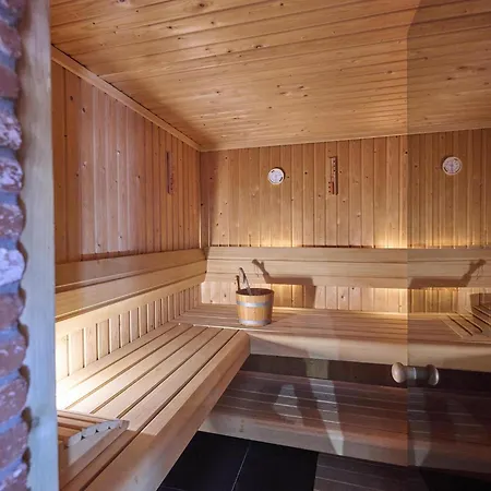 De Hoeve Iii * Hulsel